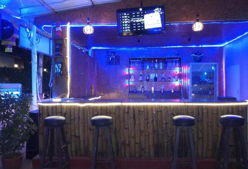 Skyone Hotel Bar & Restaurant 3