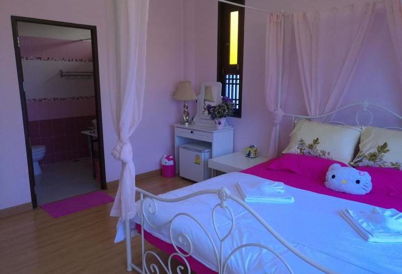 Resort Excellence Corner 12