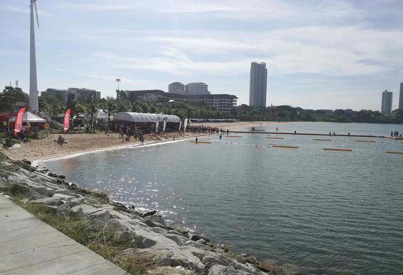 Resort Excellence Corner 19