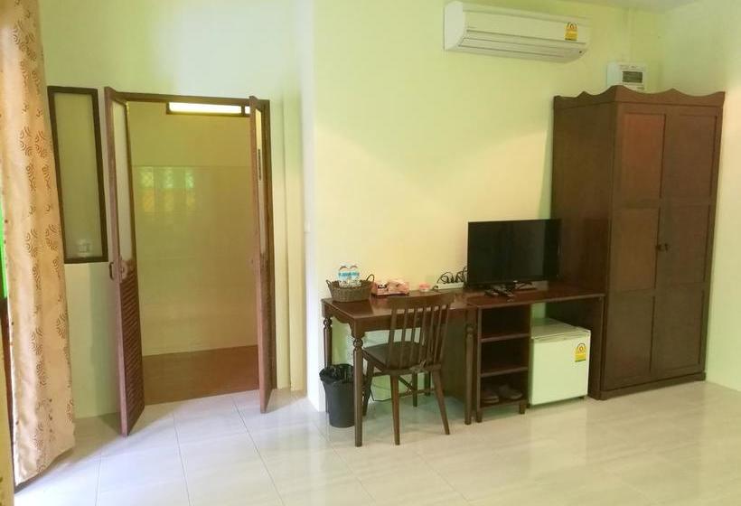 Resort Excellence Corner 9