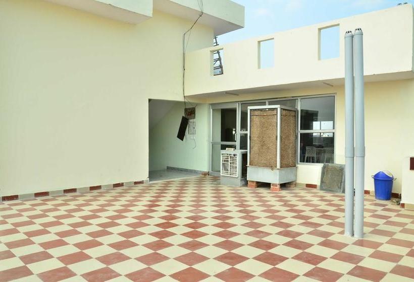 Hostel Corporate Studio 11