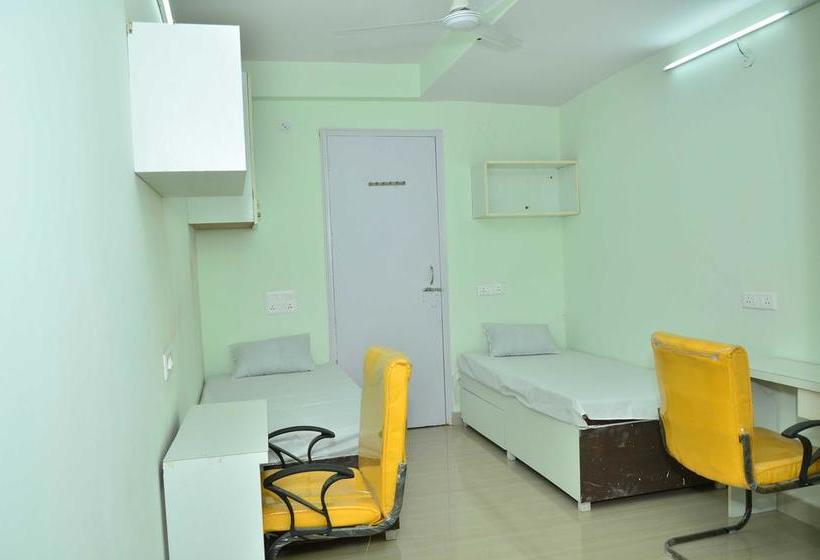 Hostel Corporate Studio 5