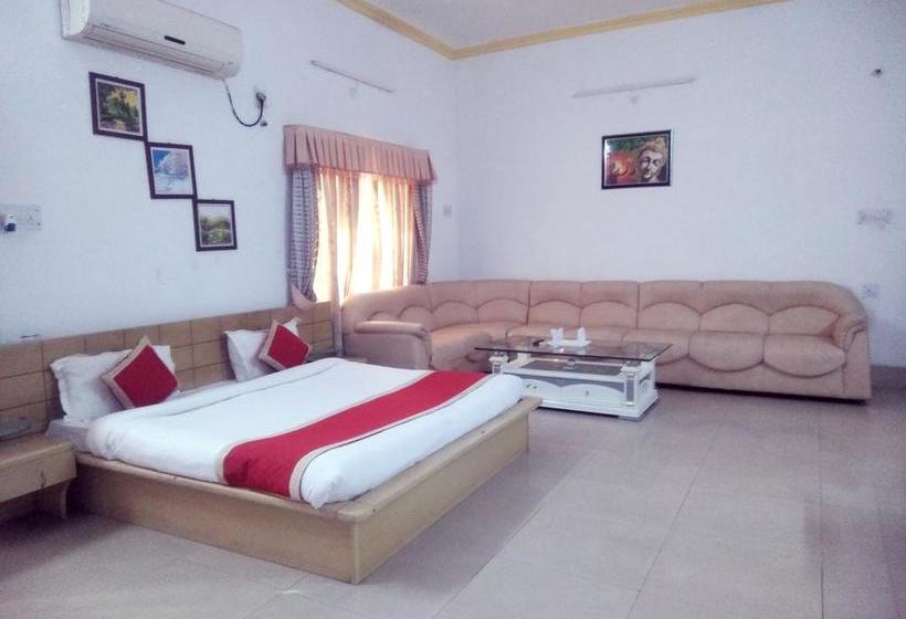 Hotel Uit Rest House And Restaurant Rajasthán