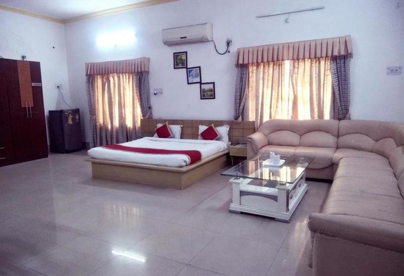 Hotel Uit Rest House And Restaurant 3