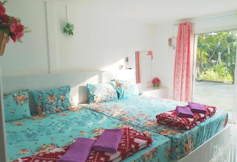 Saan Sabai Sabai Resort 10