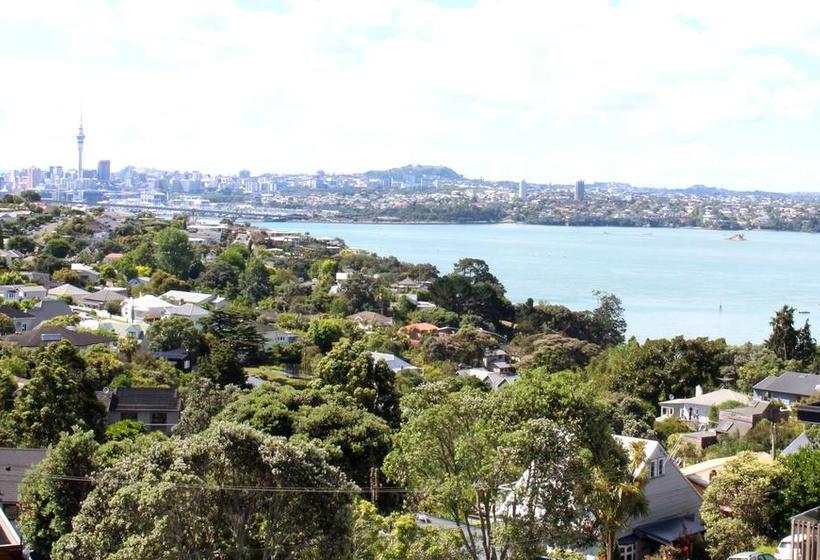 Fernz Motel & Apartments Birkenhead 1