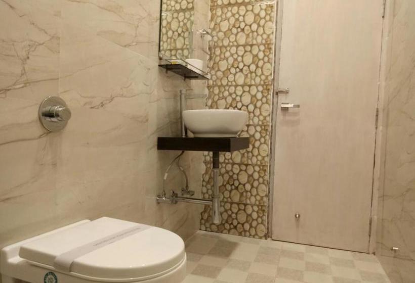 Bed & Breakfast Jk International 8