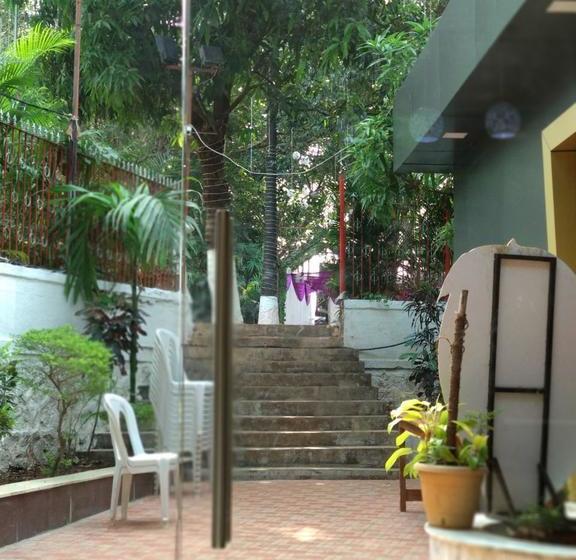 Hotel Bliss Executive 15