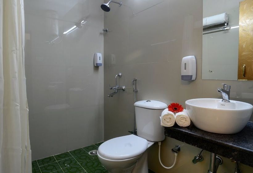 Hotel Treehouse Neptune Inn 10