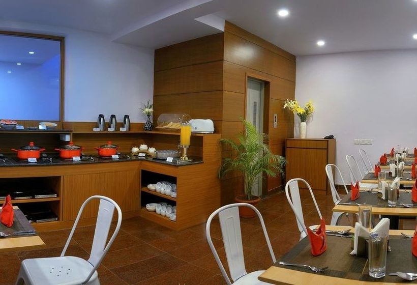 Hotel Treehouse Neptune Inn 14