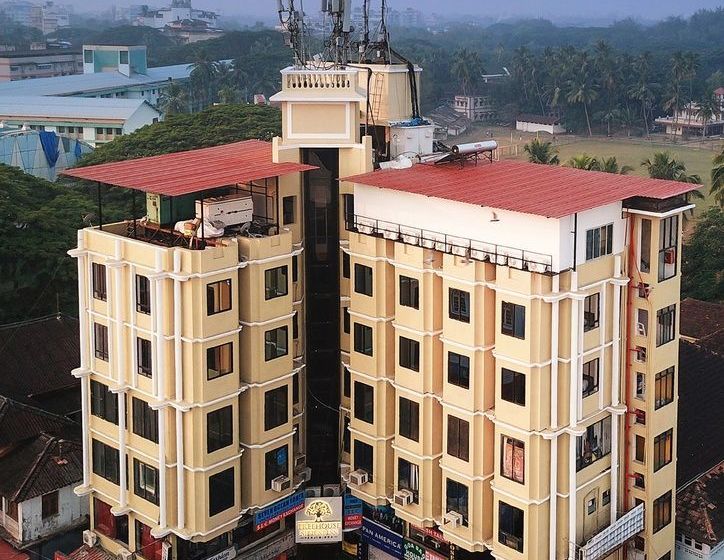 Hotel Treehouse Neptune Inn 17