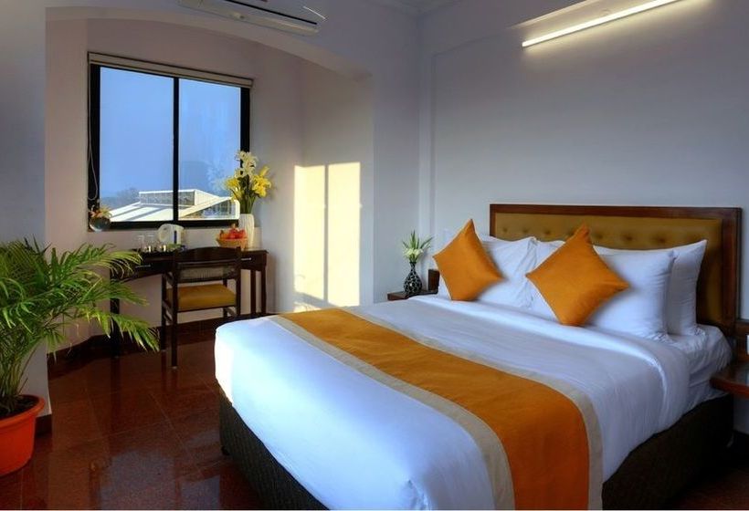 Hotel Treehouse Neptune Inn 6