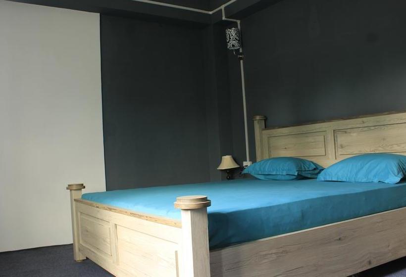 Hotel Mountain Eclipse 3