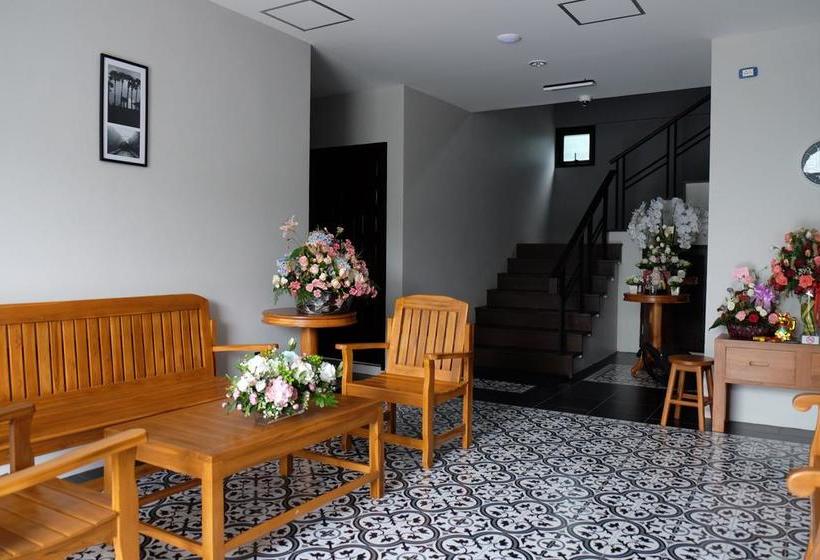 Hotel The Besavana Phuket 15