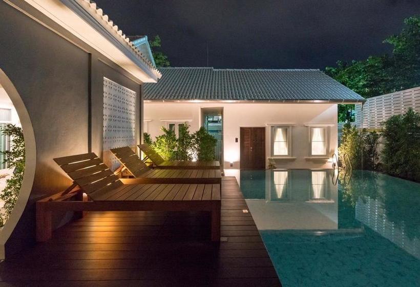 Hotel The Besavana Phuket 2