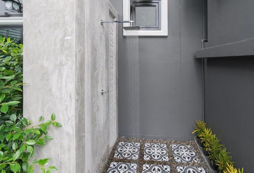 Hotel The Besavana Phuket 3