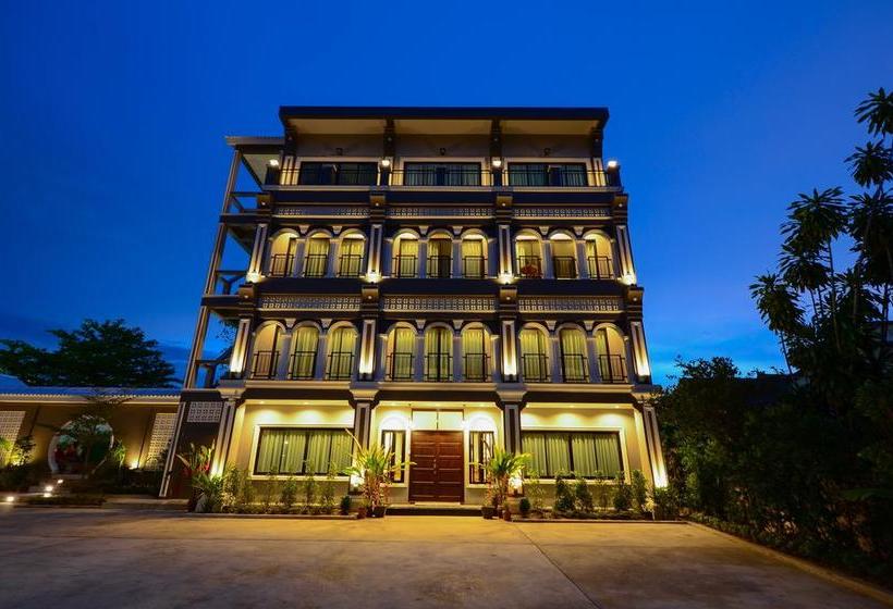 Hotel The Besavana Phuket 7