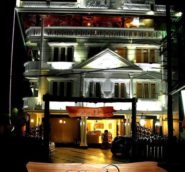 Hotel La Promenade 9