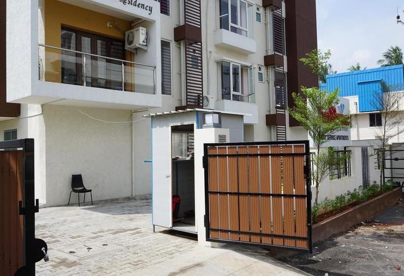 Hotel Solitaire Service Apartments 10