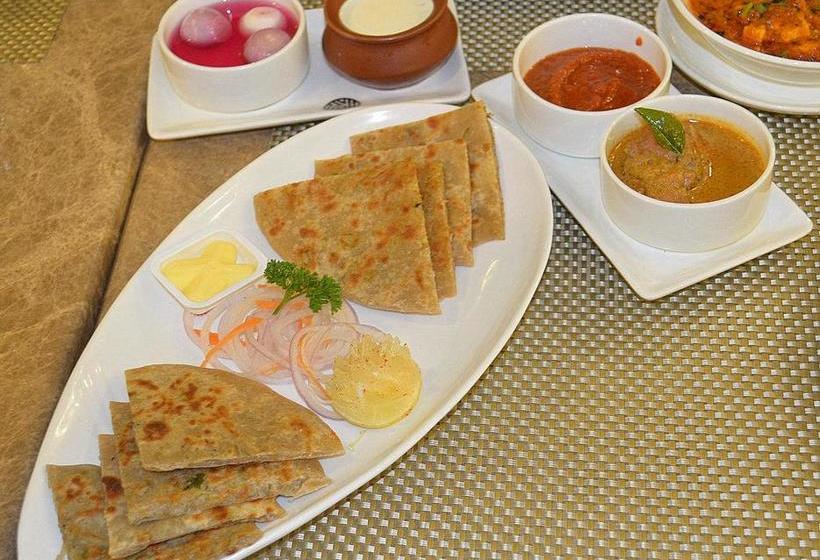 Hotel Solitaire Service Apartments 2