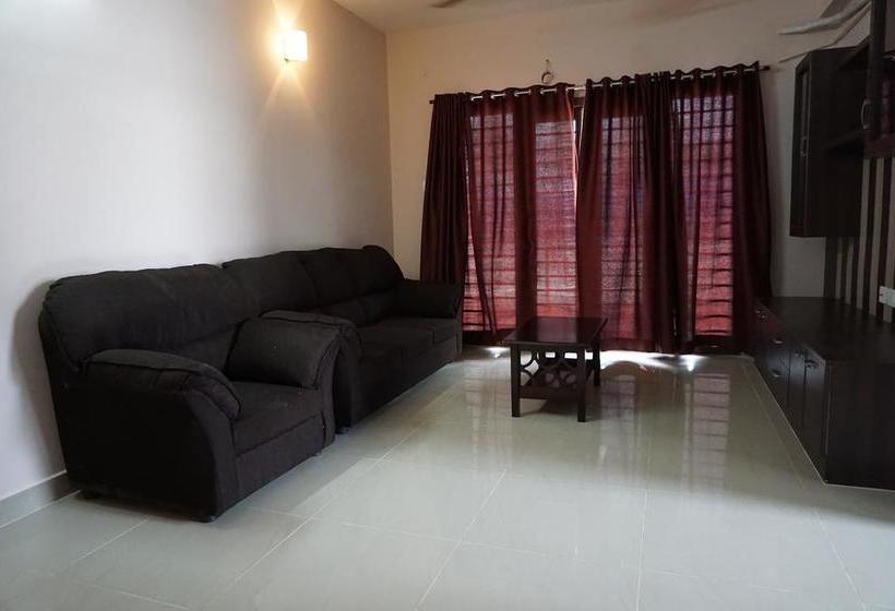 Hotel Solitaire Service Apartments 8