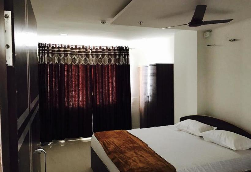 Hotel Vibhavari 5