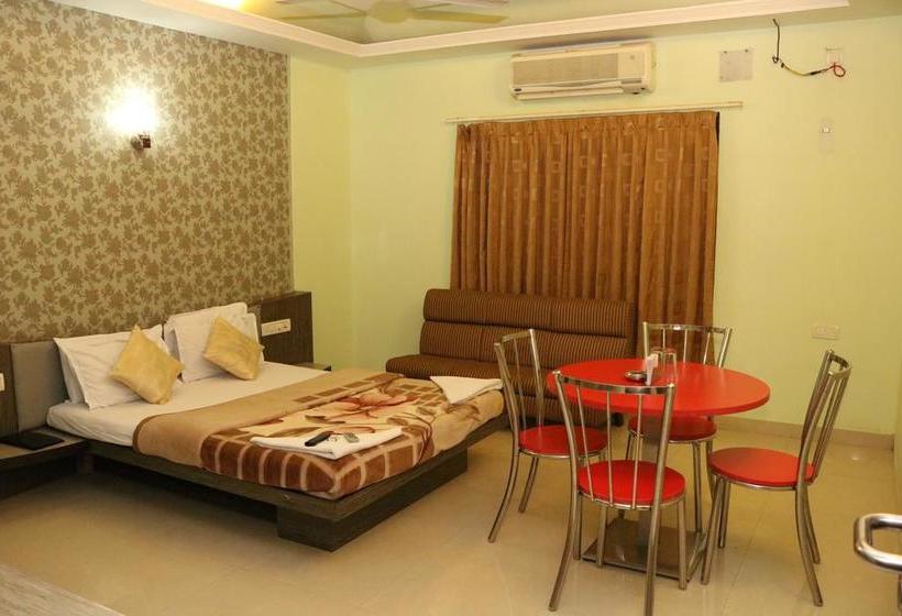 Hotel Rakshit International 7