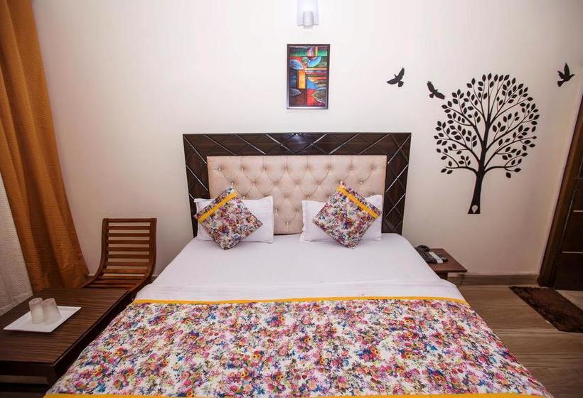 Hotel The Green Park Resort 4