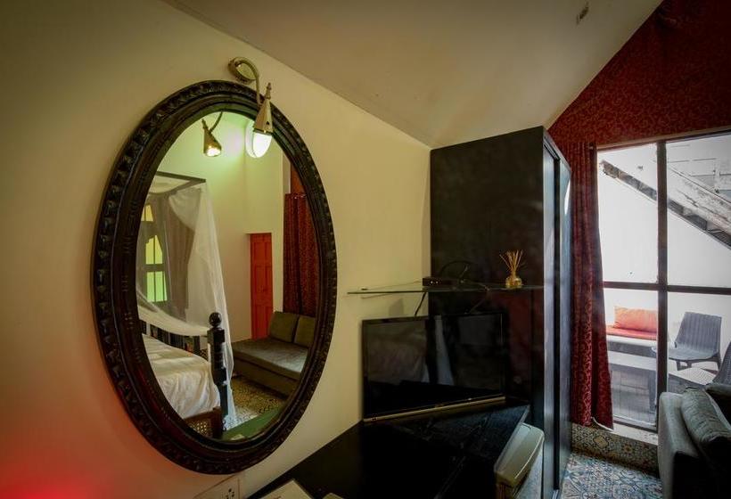 Waters Boutique Hotel By Spectrum Holiday 6