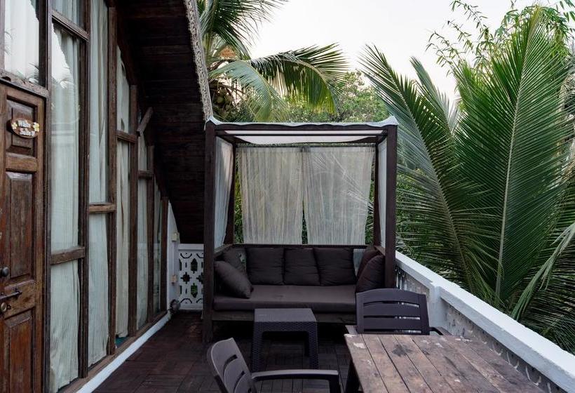 Waters Boutique Hotel By Spectrum Holiday 9