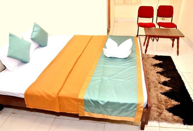 Hotel Diamond City 6