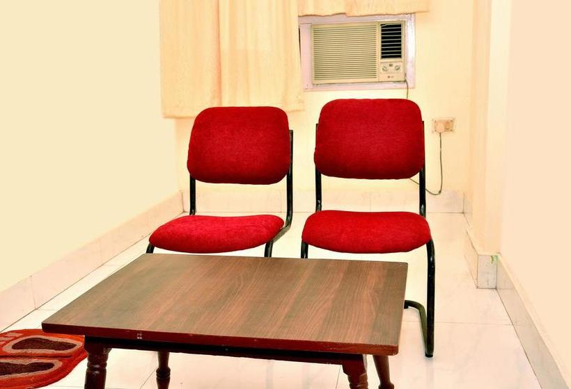 Hotel Diamond City 7