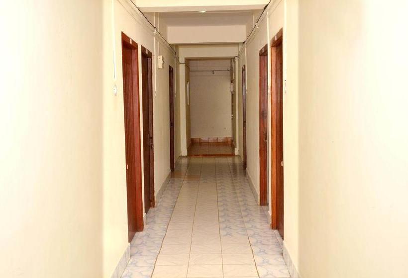 Hotel Diamond City 8