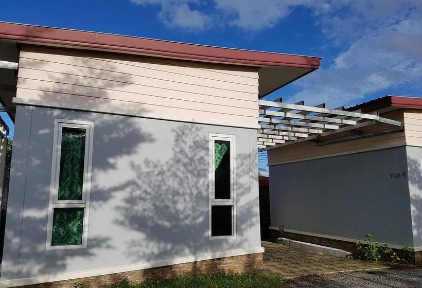 Motel Two T Resort 3