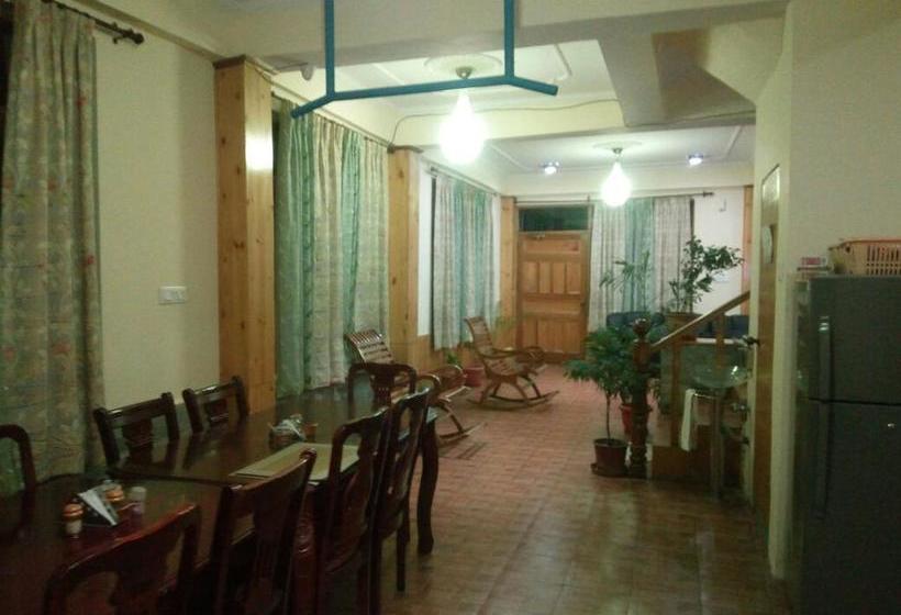 Resort Manali Mountain Home 14