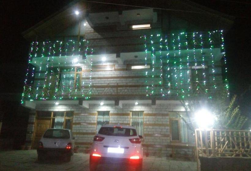 Resort Manali Mountain Home 15