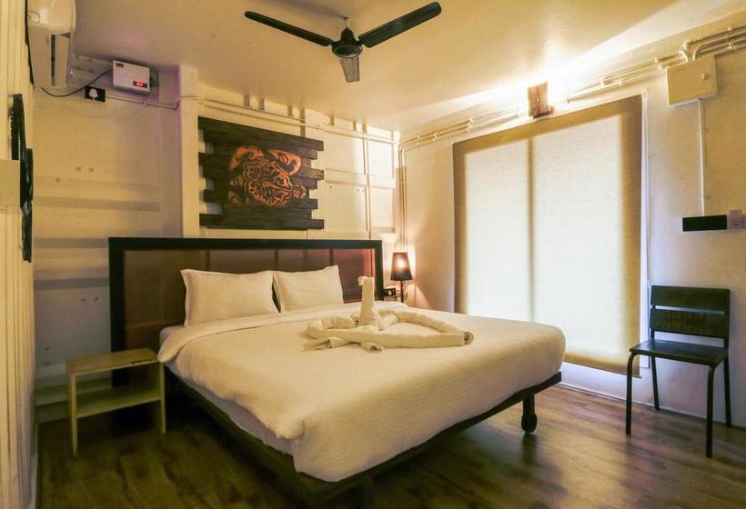 Beach Box Hotel Baga Gosavvy Collection 10