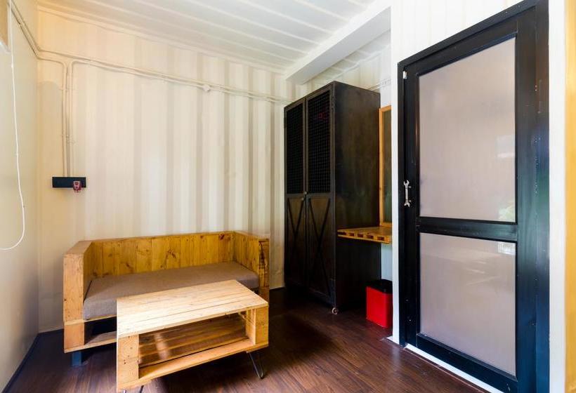 Beach Box Hotel Baga Gosavvy Collection 14