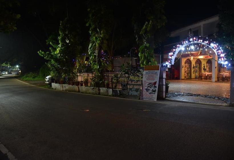 Hotel Mayonna Creek Side 16