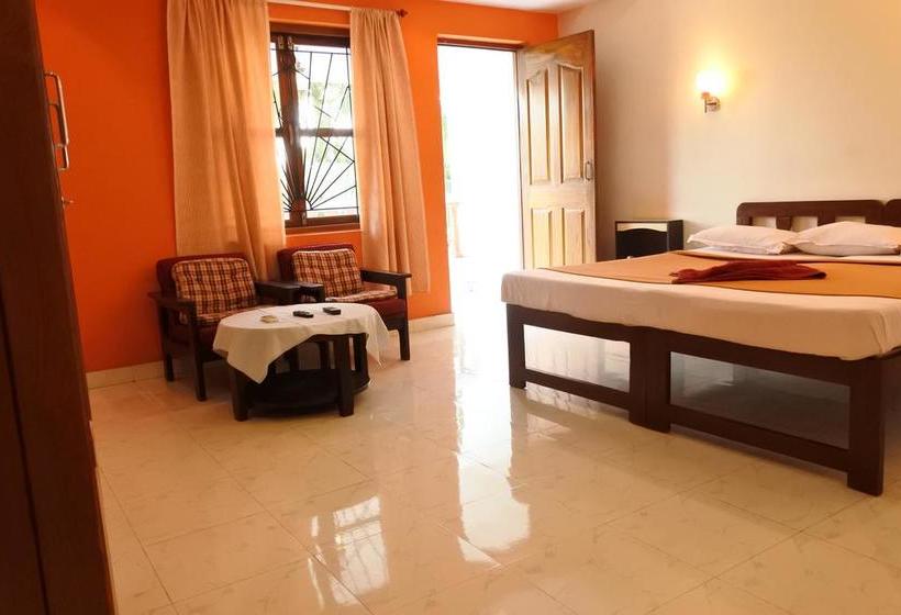 Hotel Mayonna Creek Side 4