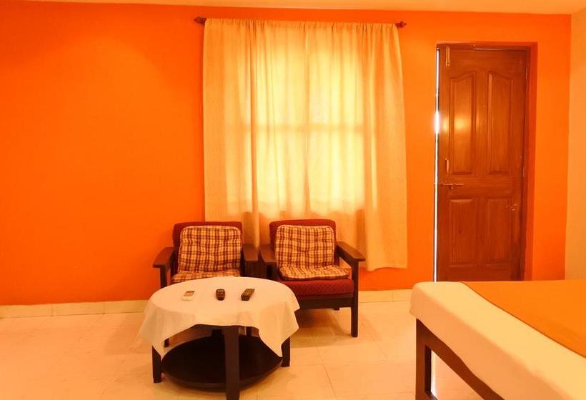 Hotel Mayonna Creek Side 8