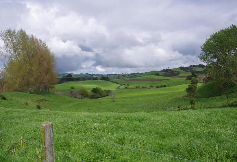 Bed and Breakfast Serenity On Brunskill 2