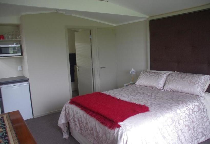 Bed and Breakfast Serenity On Brunskill 5