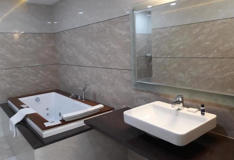 Hotel Regenta Central 1