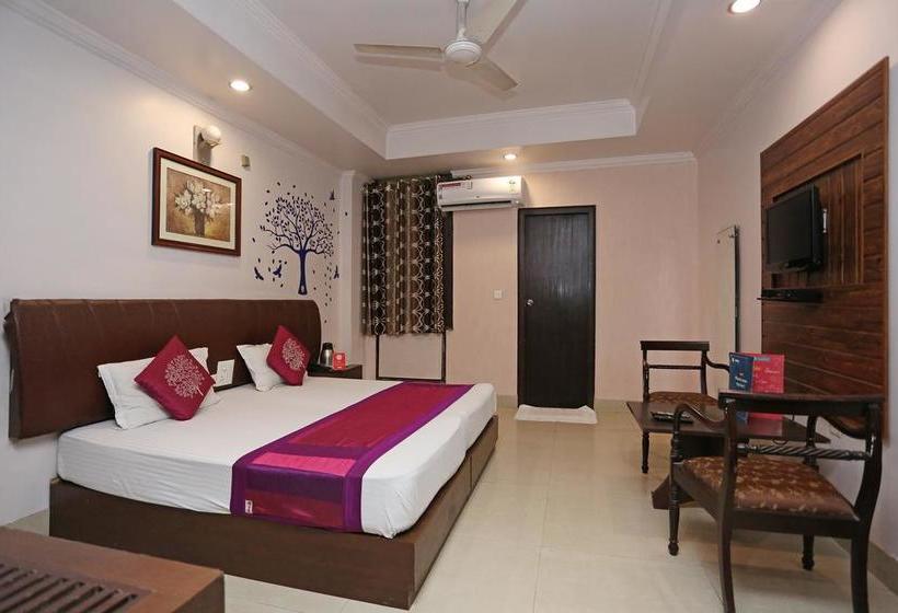 Oyo 3697 Hotel Rivieraa