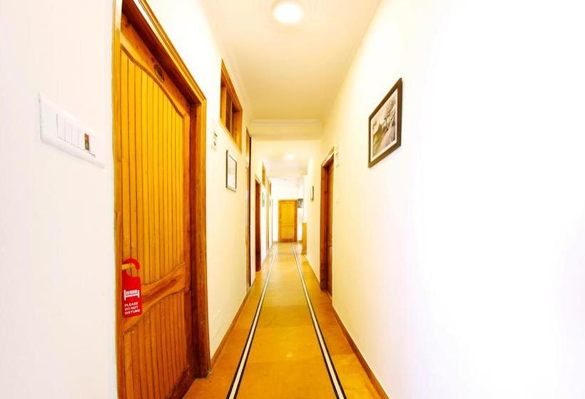 Oyo 5490 Golf Links Resort 7