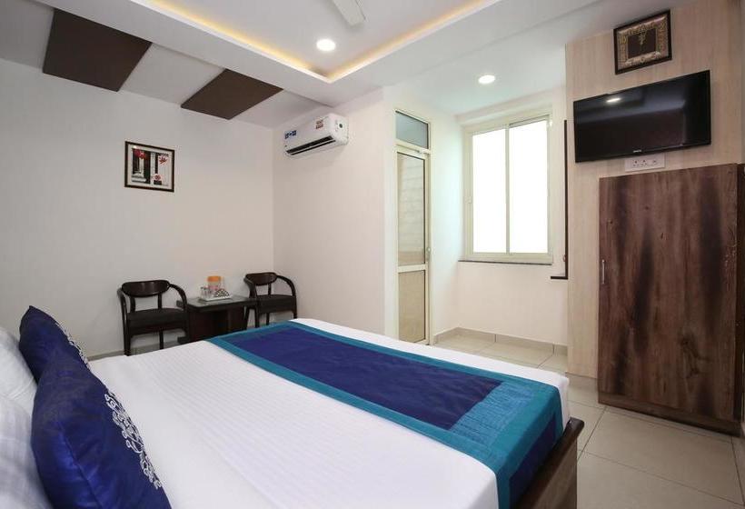 Oyo 9674 Hotel Oberoi 12