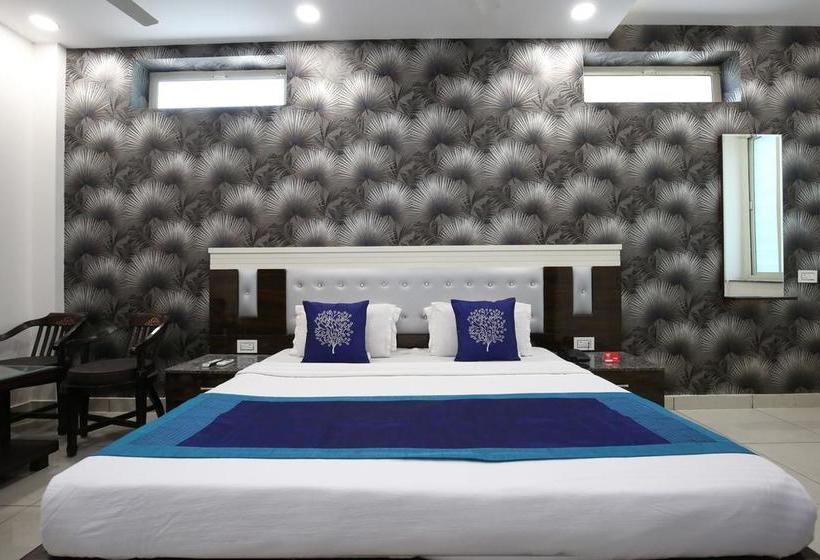 Oyo 9674 Hotel Oberoi 19