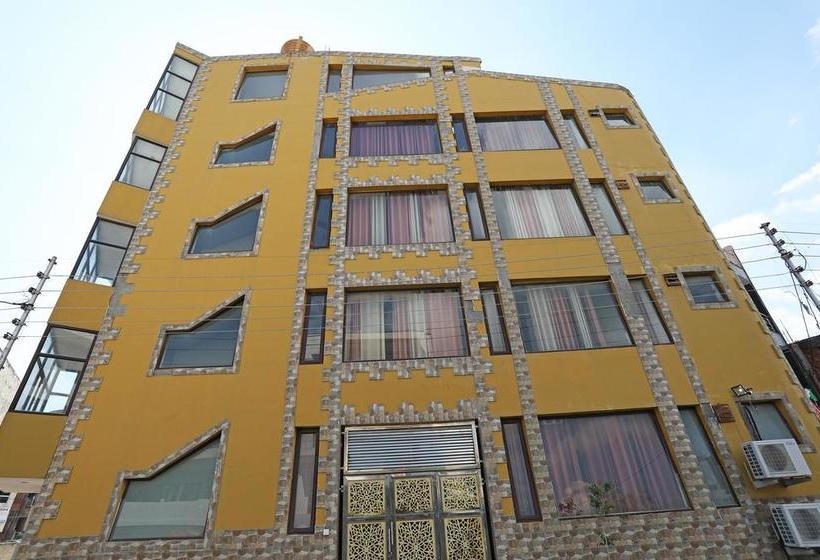 Oyo 9705 Hotel Paradise Residency 17