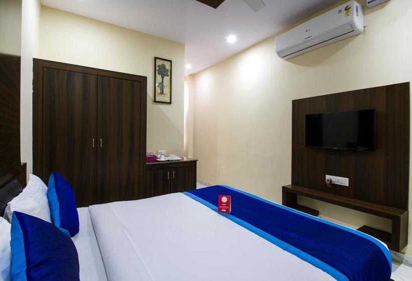 Hotel Oyo 7627 Royal Plaza 19